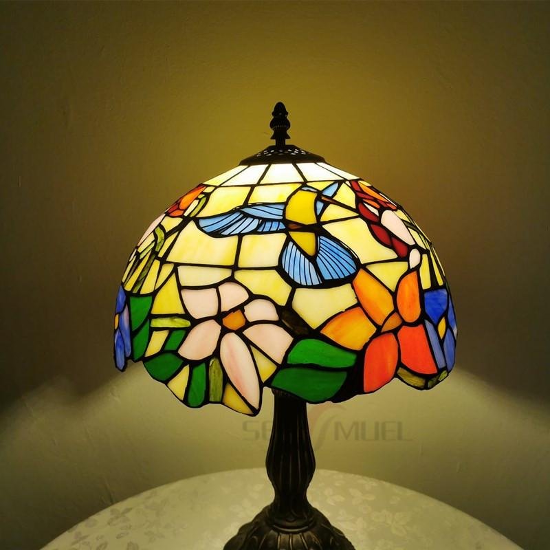 Custom Wholesale Handmade Antique Stained Glass Tiffany Table Lamp for Hotel 3