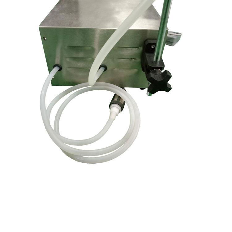 Semi-automatic filling machine for 320ml small purified water bottle 3
