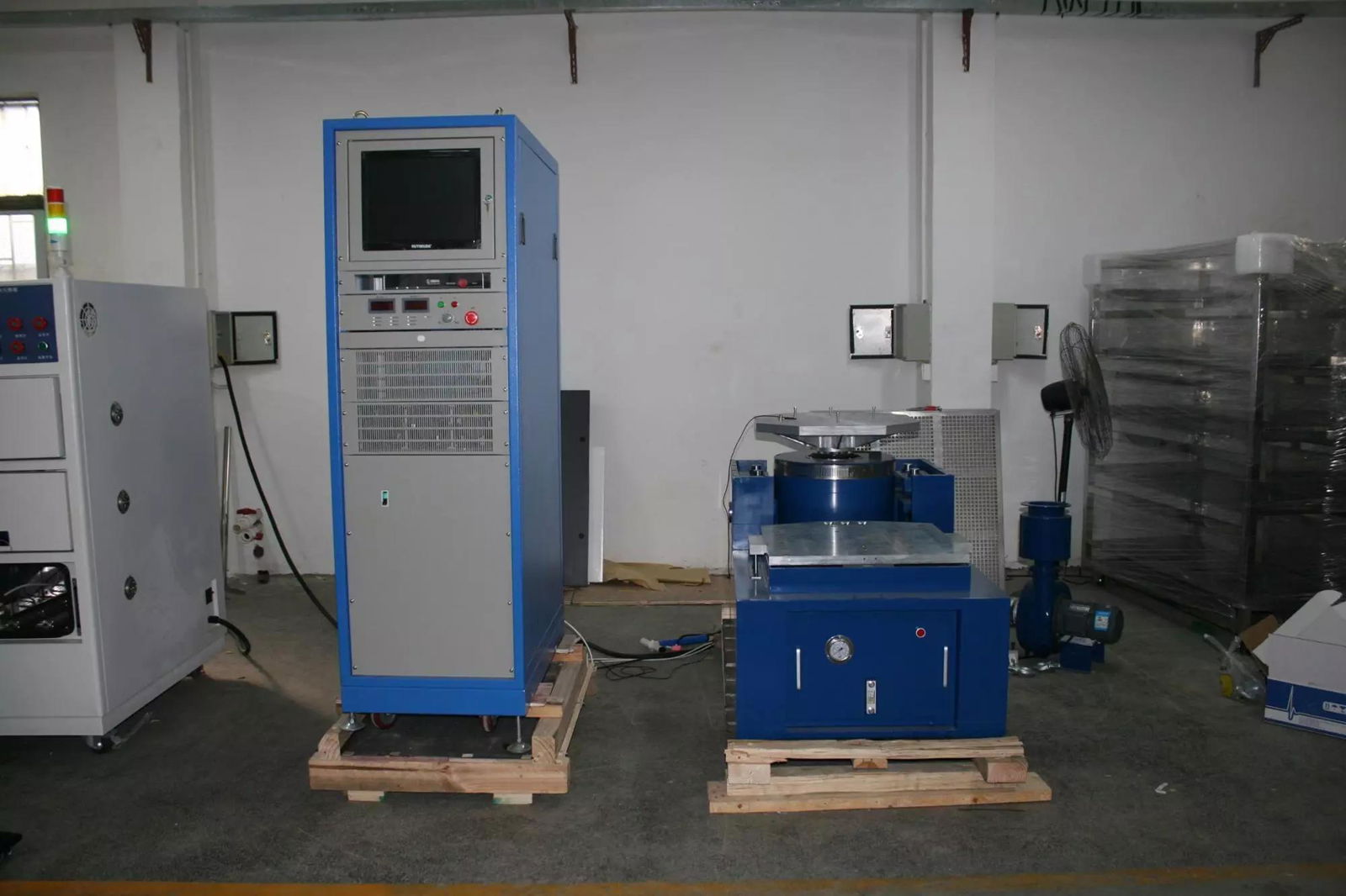 High Frequency Horizontal and Vertical Vibration Tester for Auto Industry 5