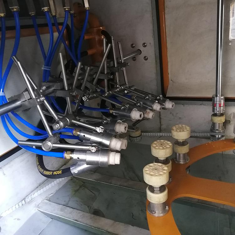 濕式轉盤自動噴砂機 5