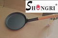 Iron frying pan with foldable long