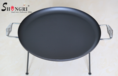 Three-legged Iron fry pan with wire handle