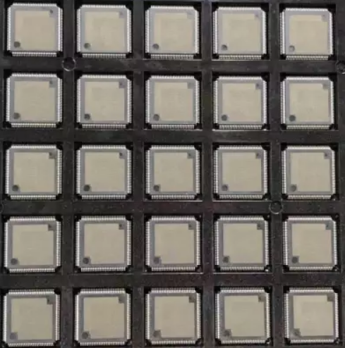 IC芯片打磨噴油刻字編帶激光打字