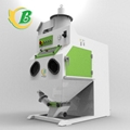 Box type manual dry rust removal sandblasting machine