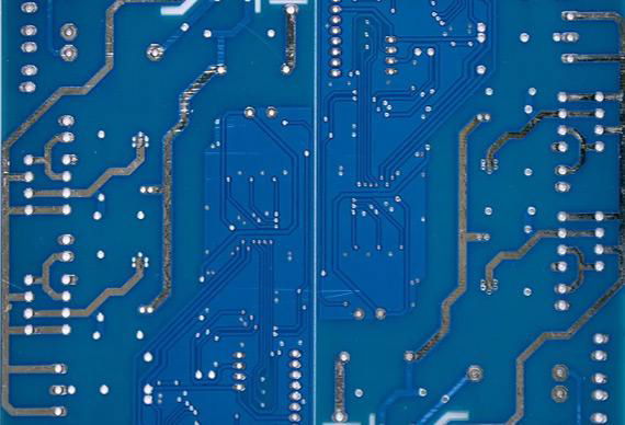 WIRING ON THE DOUBLE-SIDED BOARD——DOUBLE SIDED PCB