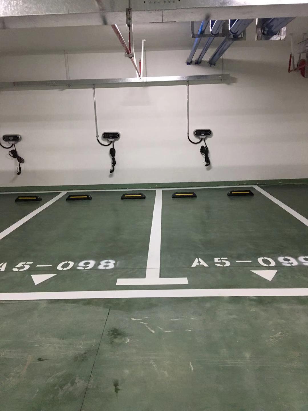 南京地下车库停车位划线 4