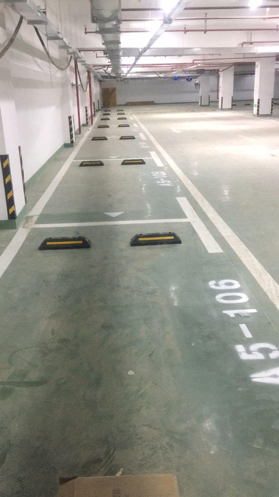 南京地下车库停车位划线 5
