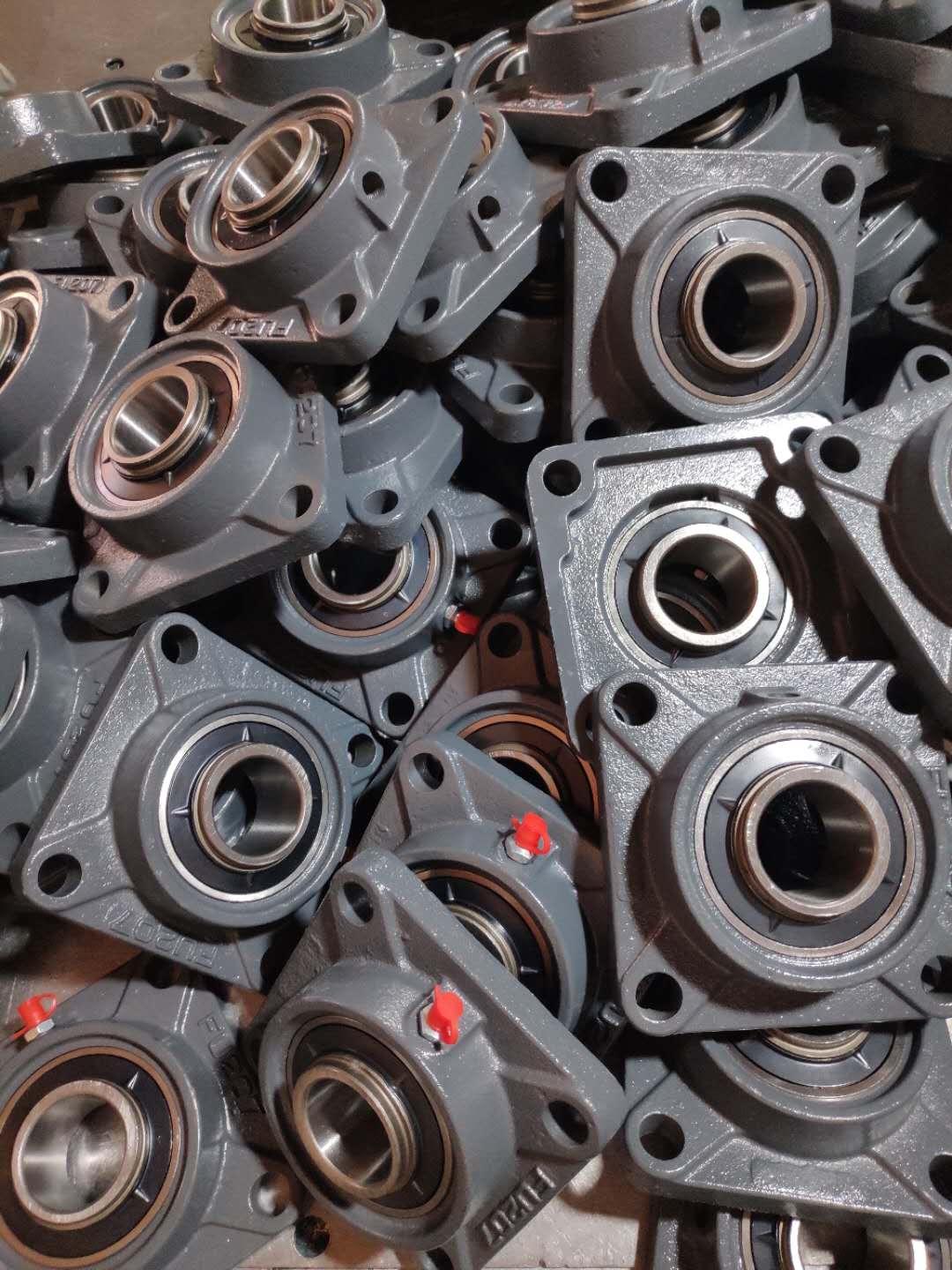 PILLOW BLOCK BEARINGS