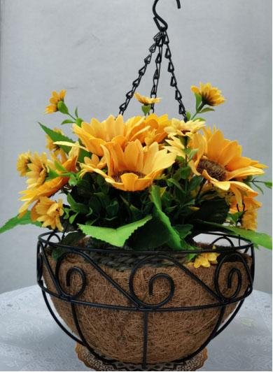 Metal Hanging Planter Basket with Coco liner