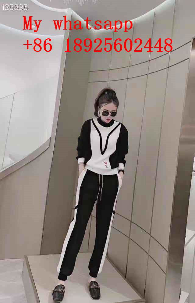 wholesale     ports suits sweat suits tracksuit best price Original quality 2