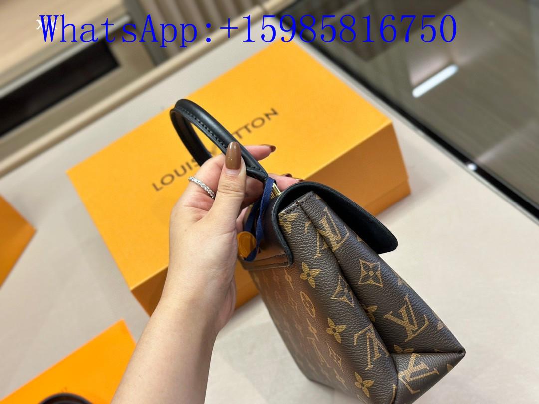 Wholesale 2023 Latest TOP1:1     andbags with boxes, five colour 2