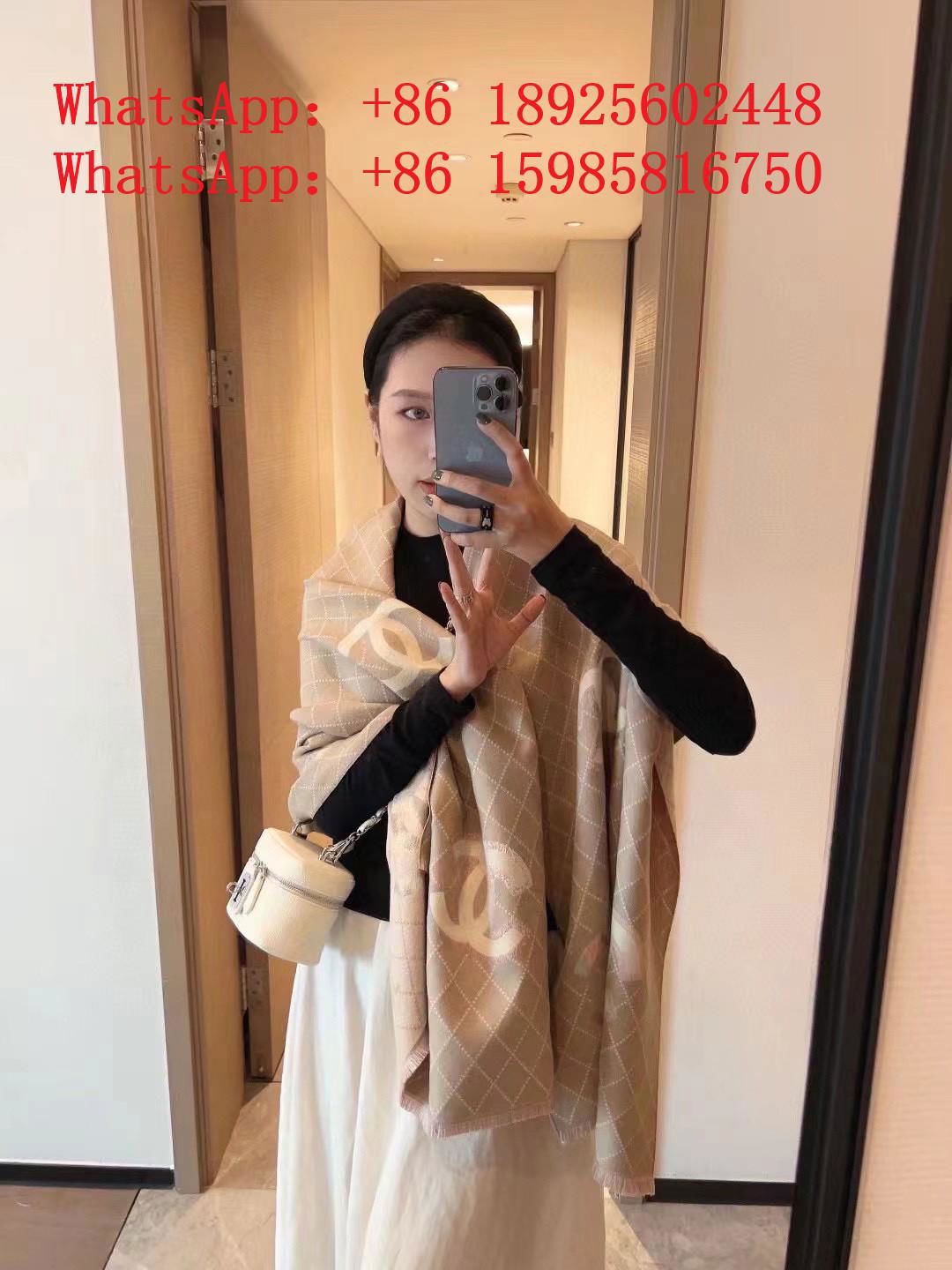 Wholesale top AAA scarf      CARVES best price 