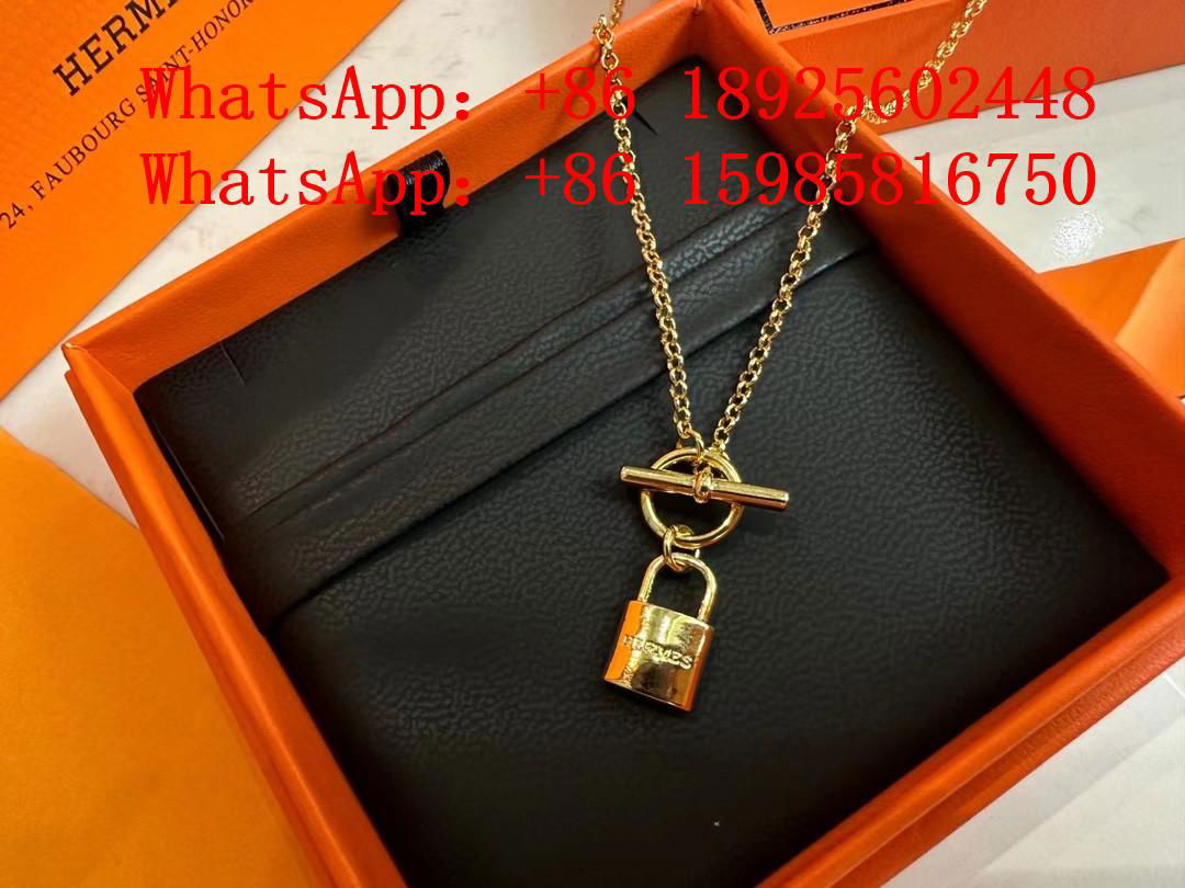 Wholesale TOP AAA jewelry         earring     bracelet Cartier necklace 5