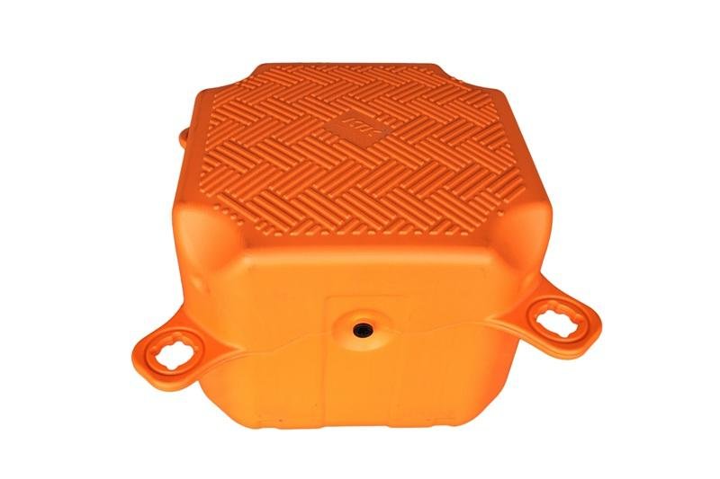 Float-orange Dock Cubes     blow molding products supplier  