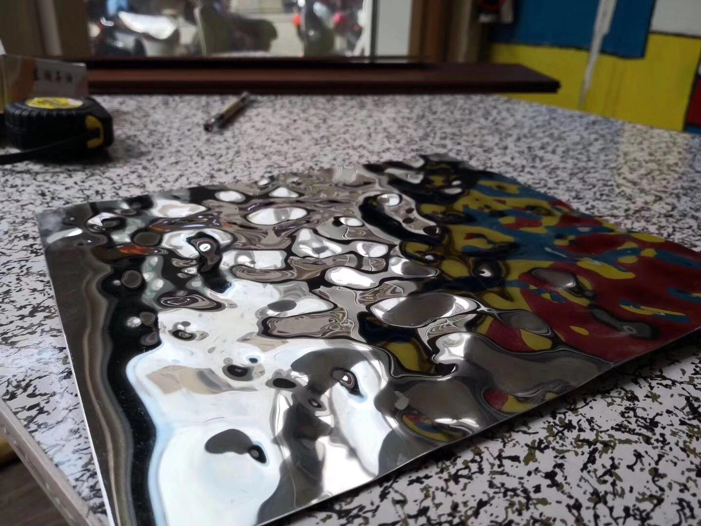 定製不鏽鋼鏡面水波紋板 5