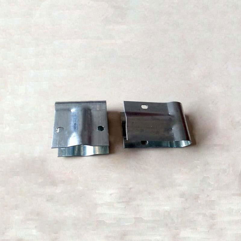 Cavey T card connector