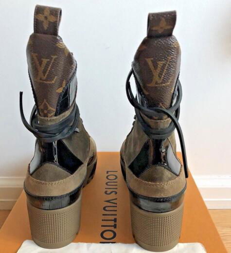 Louis Vuitton Reverse Monogram LAUREATE PLATFORM DESERT BOOT