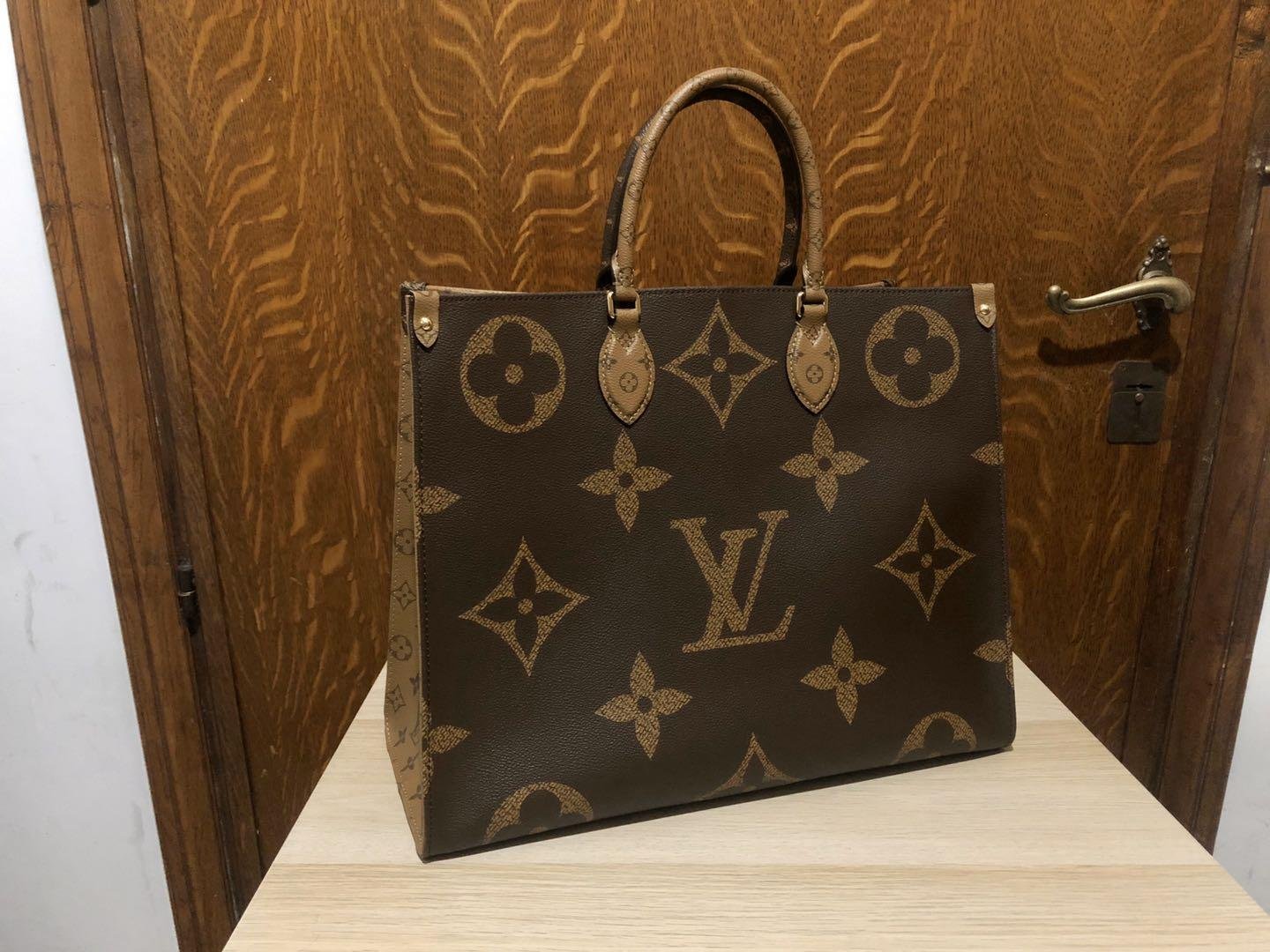 Louis Vuitton Onthego Tote Bag Print Reverse On The Go Monogram luxury Brand bag