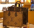               Onthego Tote Bag Print Reverse On The Go Monogram luxury Brand bag 12