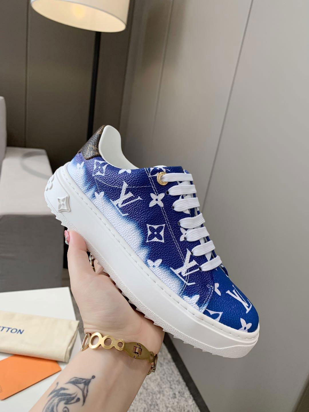 Louis Vuitton Escale Time Out Sneaker