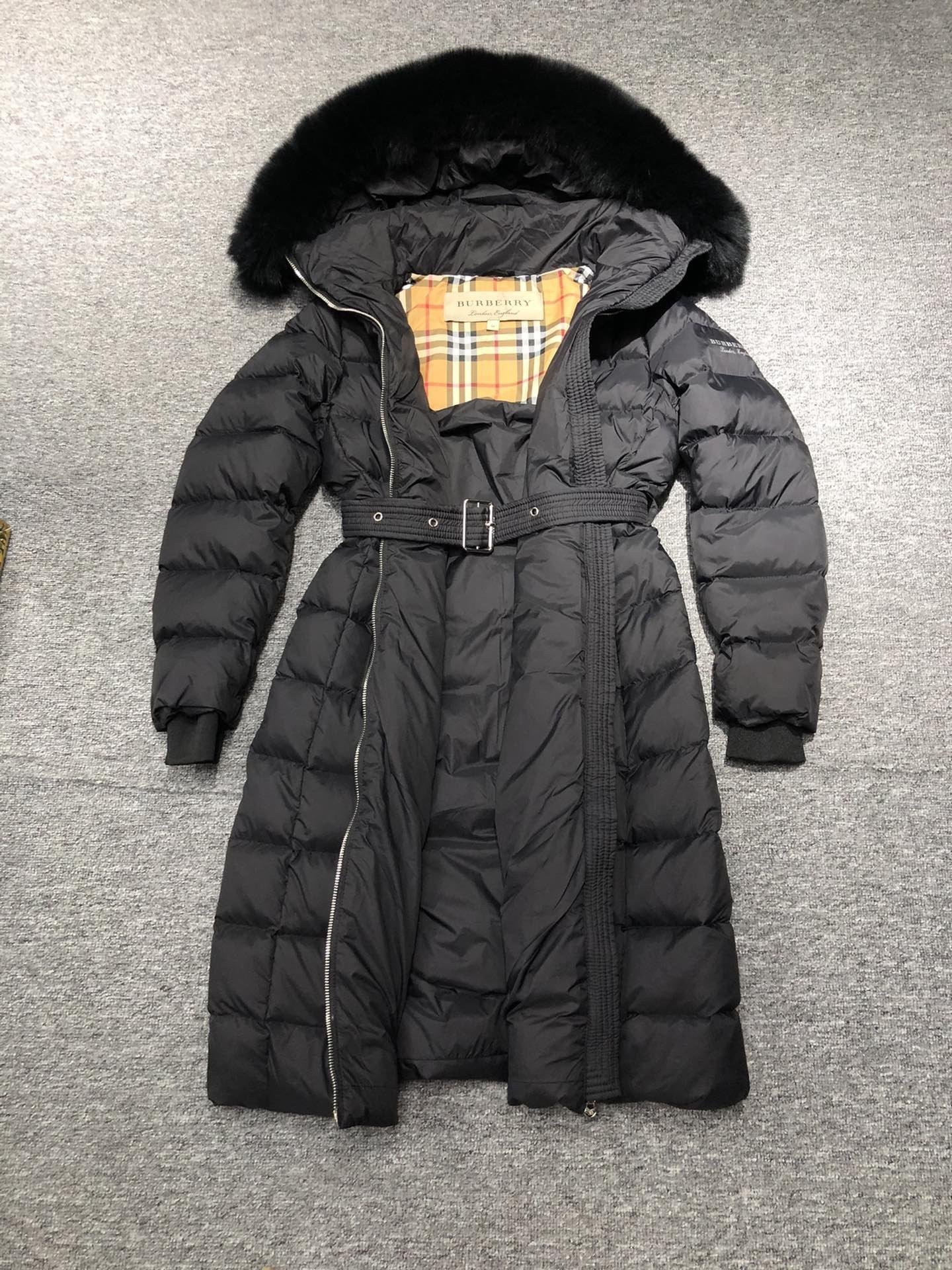 Burberry Belted Down Puffer Coat 