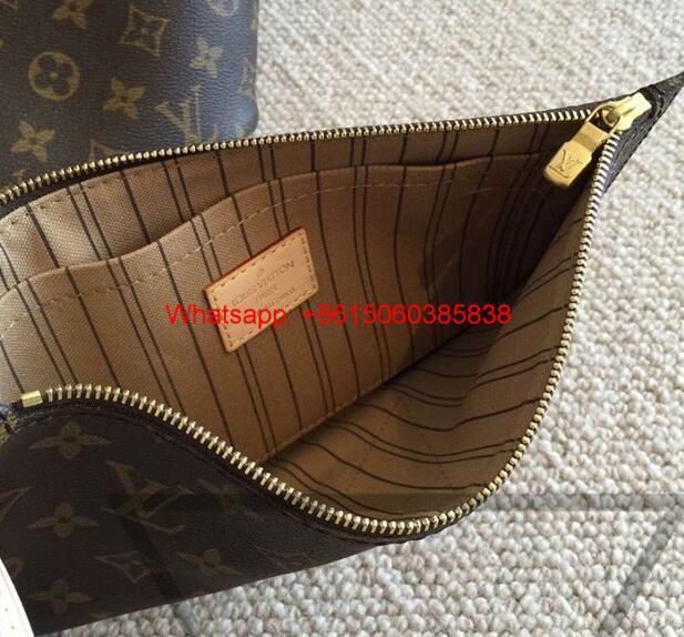  LOUIS VUITTON Neverfull Monogram bag