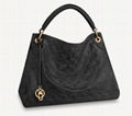 Black leather ARTSY MM Handbag