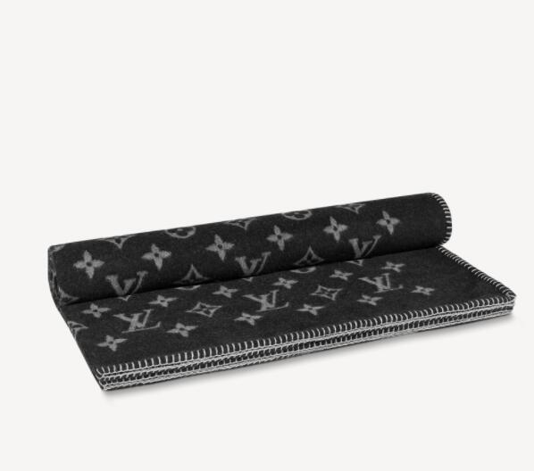 LOUIS VUITTON Monogram Eclipse Blanket