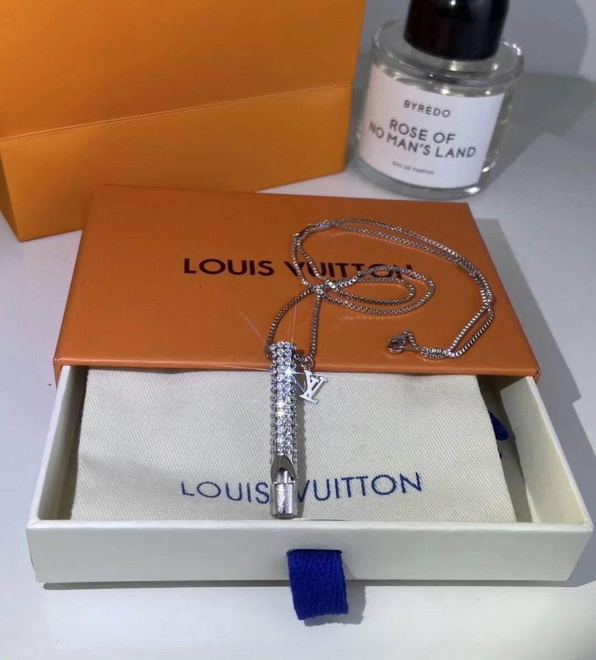  LV Whistle Necklace Men 