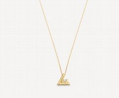     OLT ONE SMALL PENDANT YELLOW GOLD AND DIAMOND               LETTER necklace