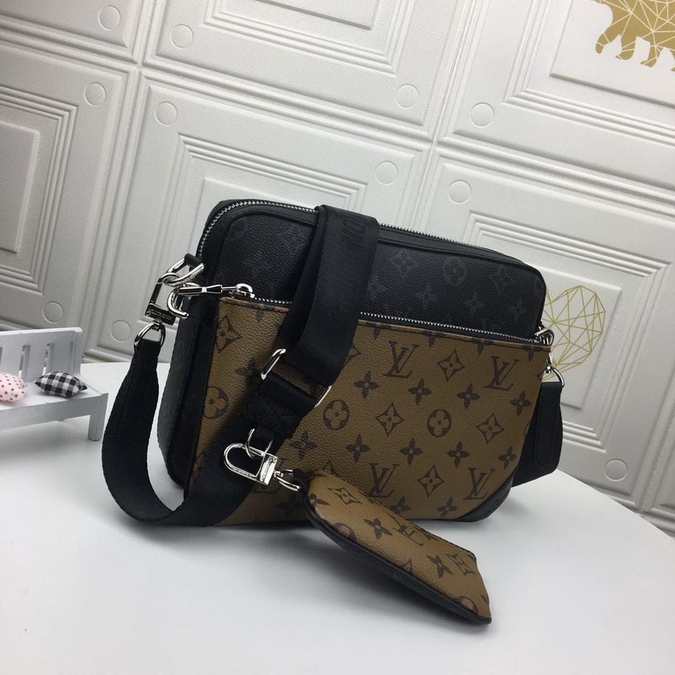   Louis Vuitton Trio Messenger