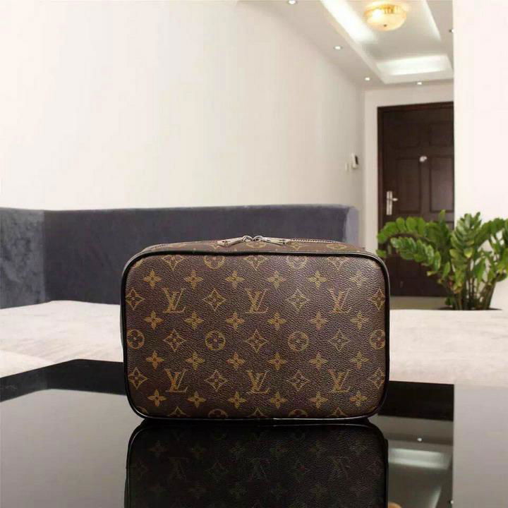 Louis Vuitton TOILET POUCH PM