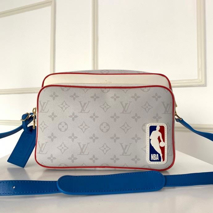               LVXNBA NIL MESSENGER Crossbody bag NBA logo patch handbag