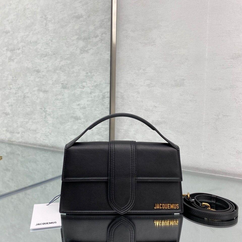 Jacquemus Le Grand Bambino shoulder bag