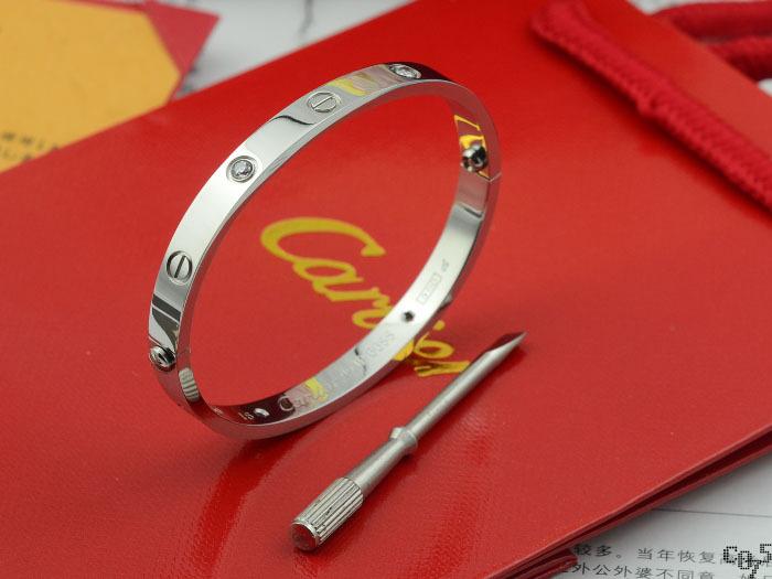 Cartier Diamond Love bracelet