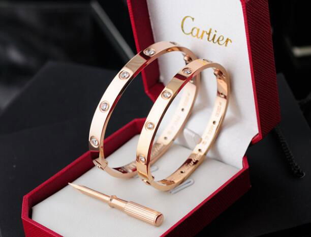 Cartier Love bracelet 10 diamonds bangle 