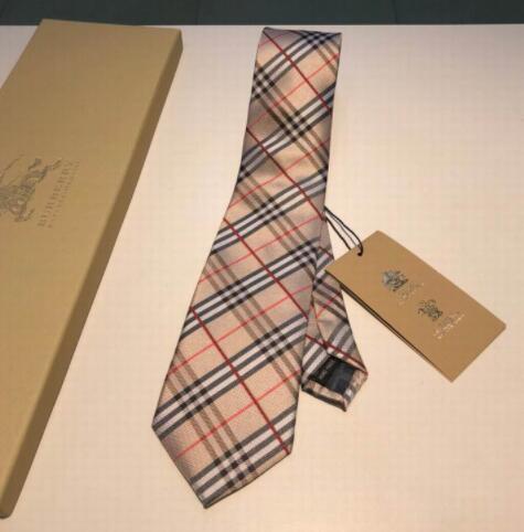 Burberry Vintage Check Silk Tie