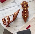 Valentino Roman Stud 50 leather pumps Lady Roman Stud Leather short heel sandals