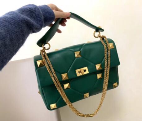 VALENTINO LARGE ROMAN STUD THE SHOULDER BAG