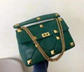 VALENTINO LARGE ROMAN STUD THE SHOULDER BAG