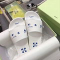 Off-White Arrows logo print slides