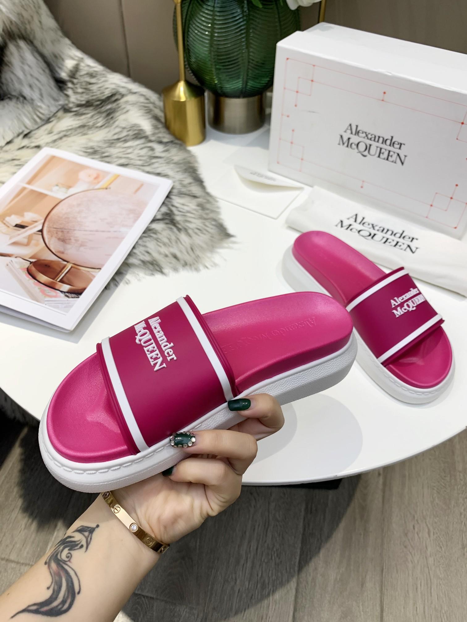 Alexander         logo-print slides         platform rubber debossed slides  7