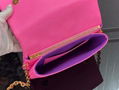               Pochette Coussin Chain bag     onogram leather bags 6
