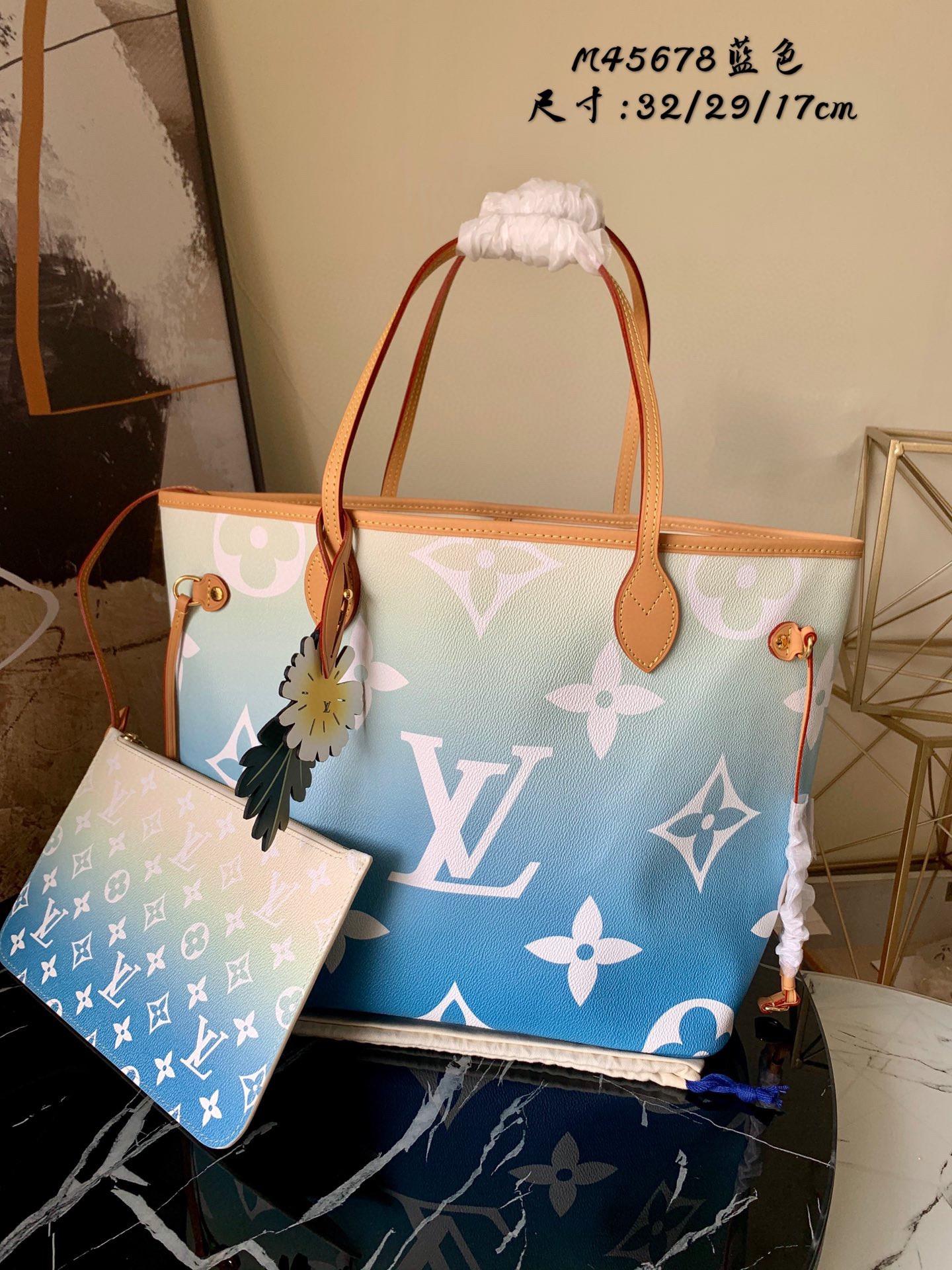               Neverfull MM tote bag with flower charm     each Mist Brume Bag 13