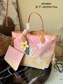               Neverfull MM tote bag with flower charm     each Mist Brume Bag 14