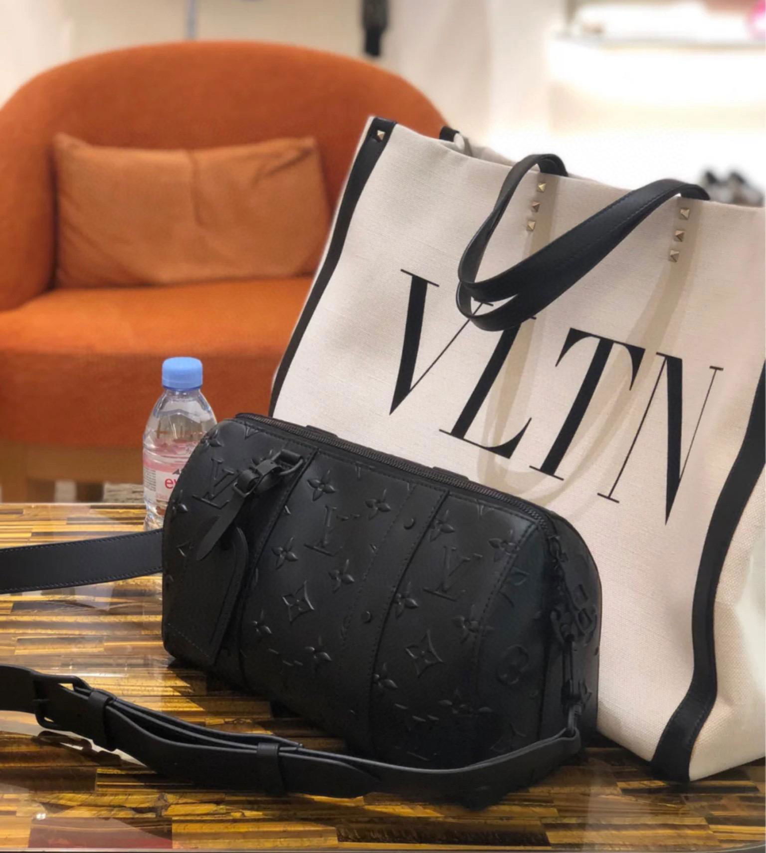 Louis Vuitton City Keepall bag black
