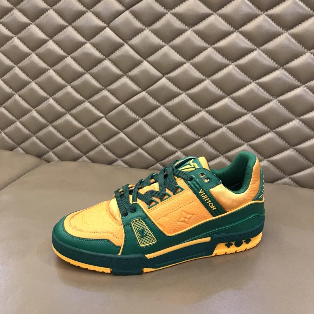                   nisex     rainer Sneaker Green Monogram Embossed Grained Calf  2