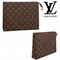 Louis Vuitton Toiletry Pouch 26 LV fasthion clutch Cheap clutch