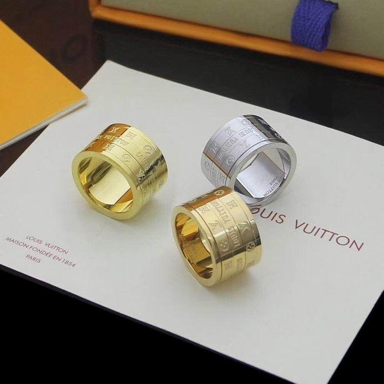 Louis Vuitton Empreinte Ring 