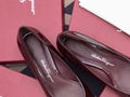 Salvatore           Women's Vivanappa Sella Pointed Toe Logo Bow Leather Flats 10